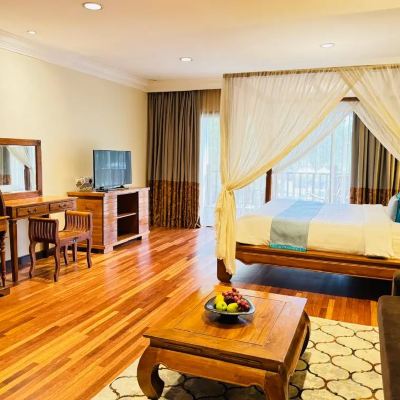 Deluxe Chalet Cyberview Resort & Spa Promo Code
