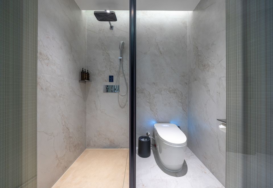 靜享大床房（私享Coffee機、智能客控、無線投屏）