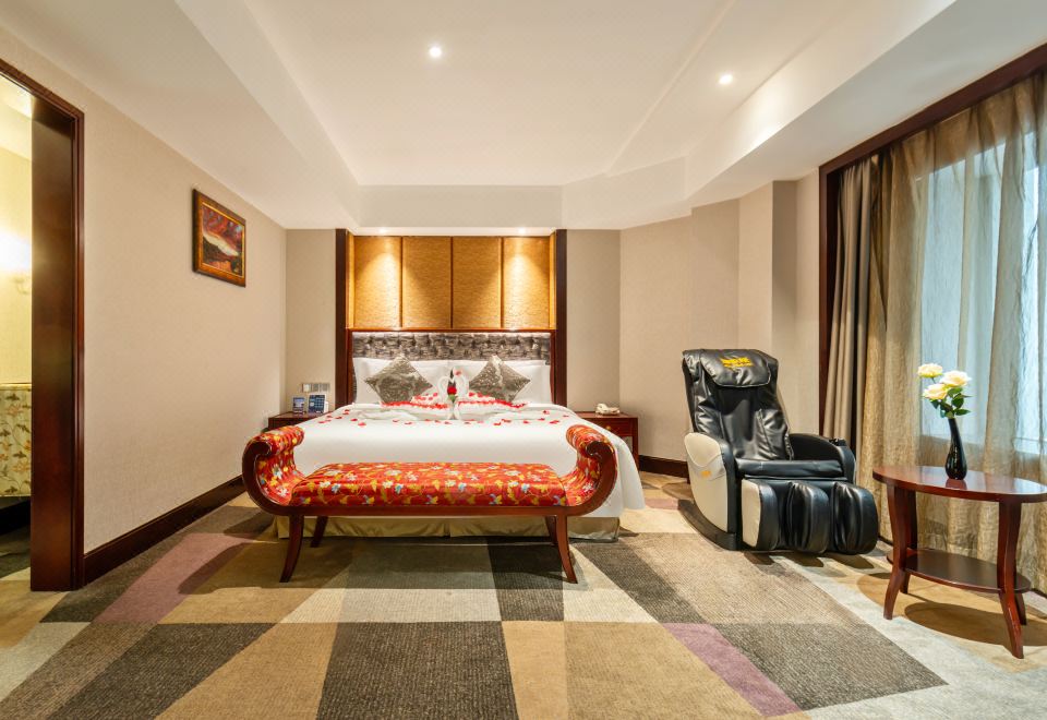 巨幕影音家庭套大床房