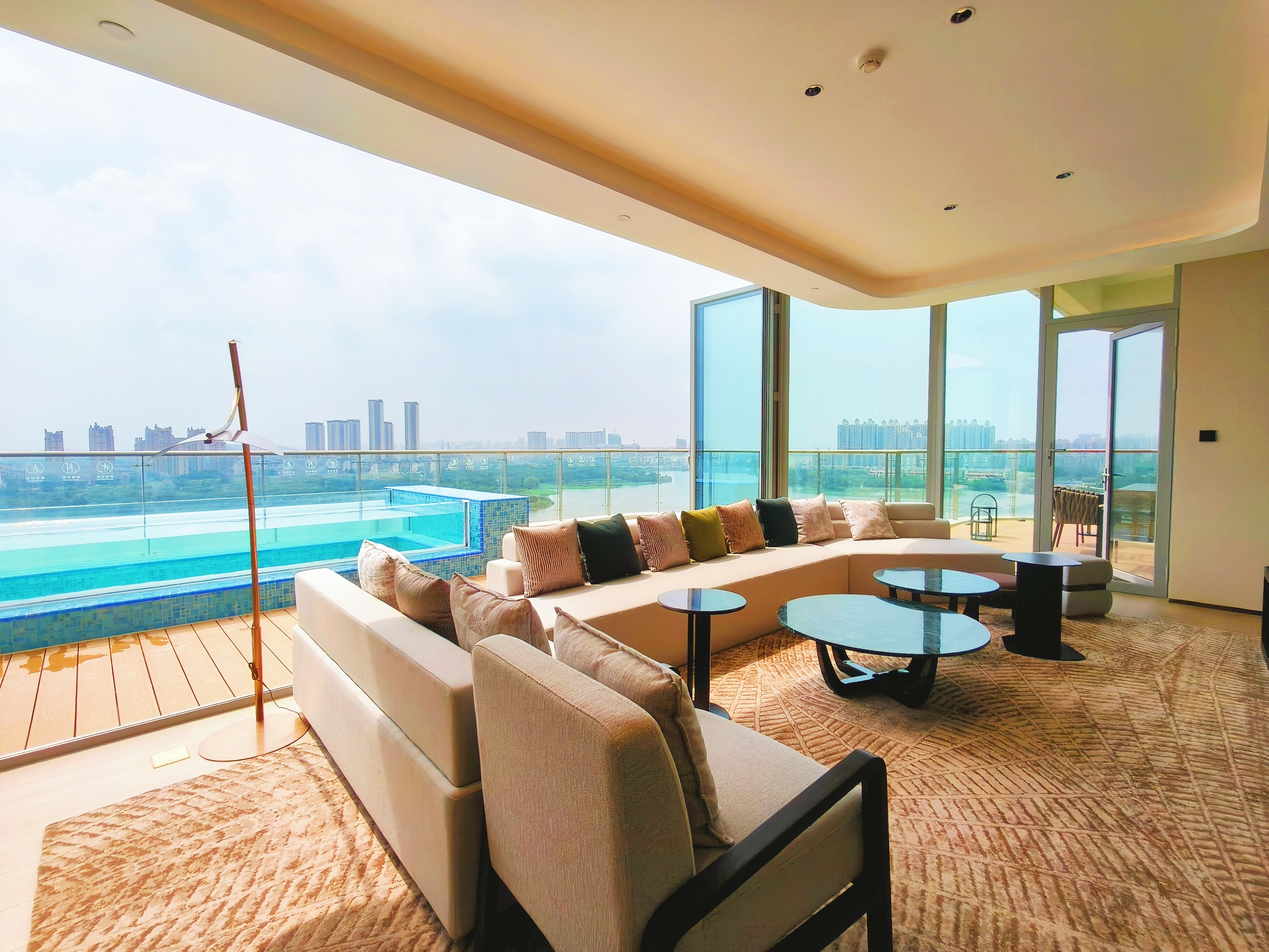 星湖泳池雙臥套房「300°大陽臺·無邊泳池·落日美景」