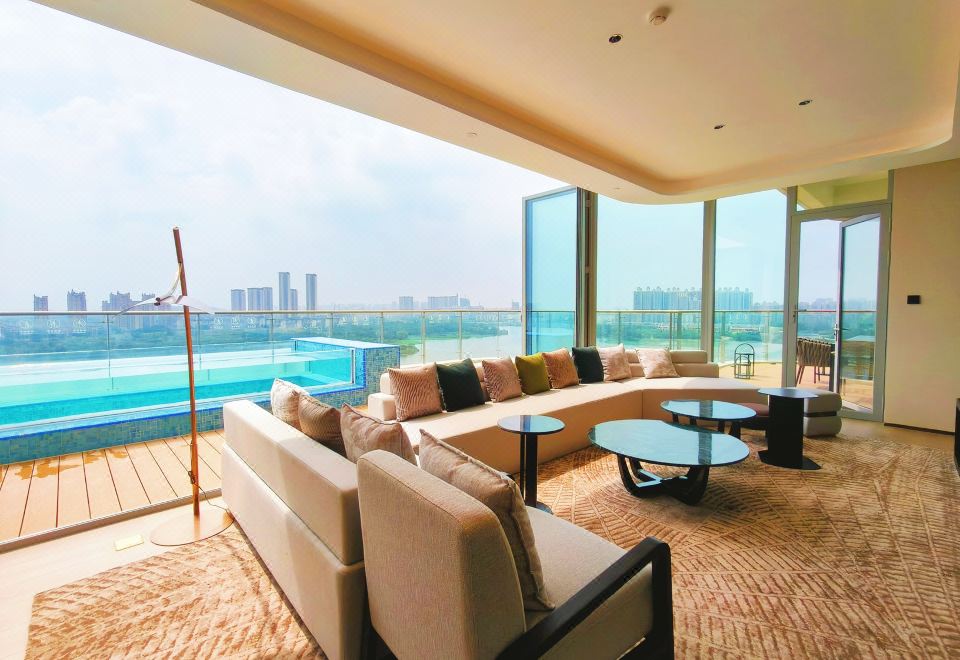 Wuhan Chengjian Senbo Nature Park & Resort HotelExcutive 2-bedroom Nonsmoking Suite With Pool