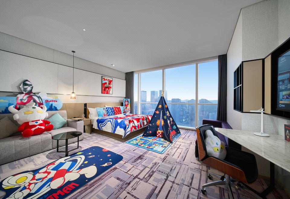 Crowne Plaza Xinghai DalianUltraman Children's Theme Room