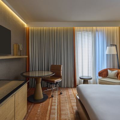 Executive King Room