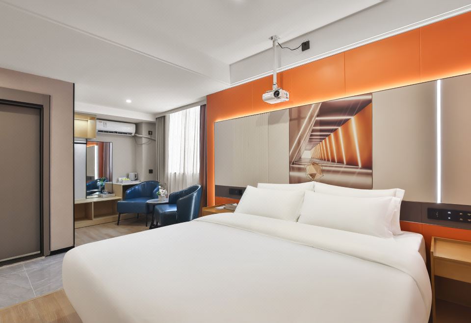 靜享巨幕影音大床房（4K可投屏高清院線+手機投屏）