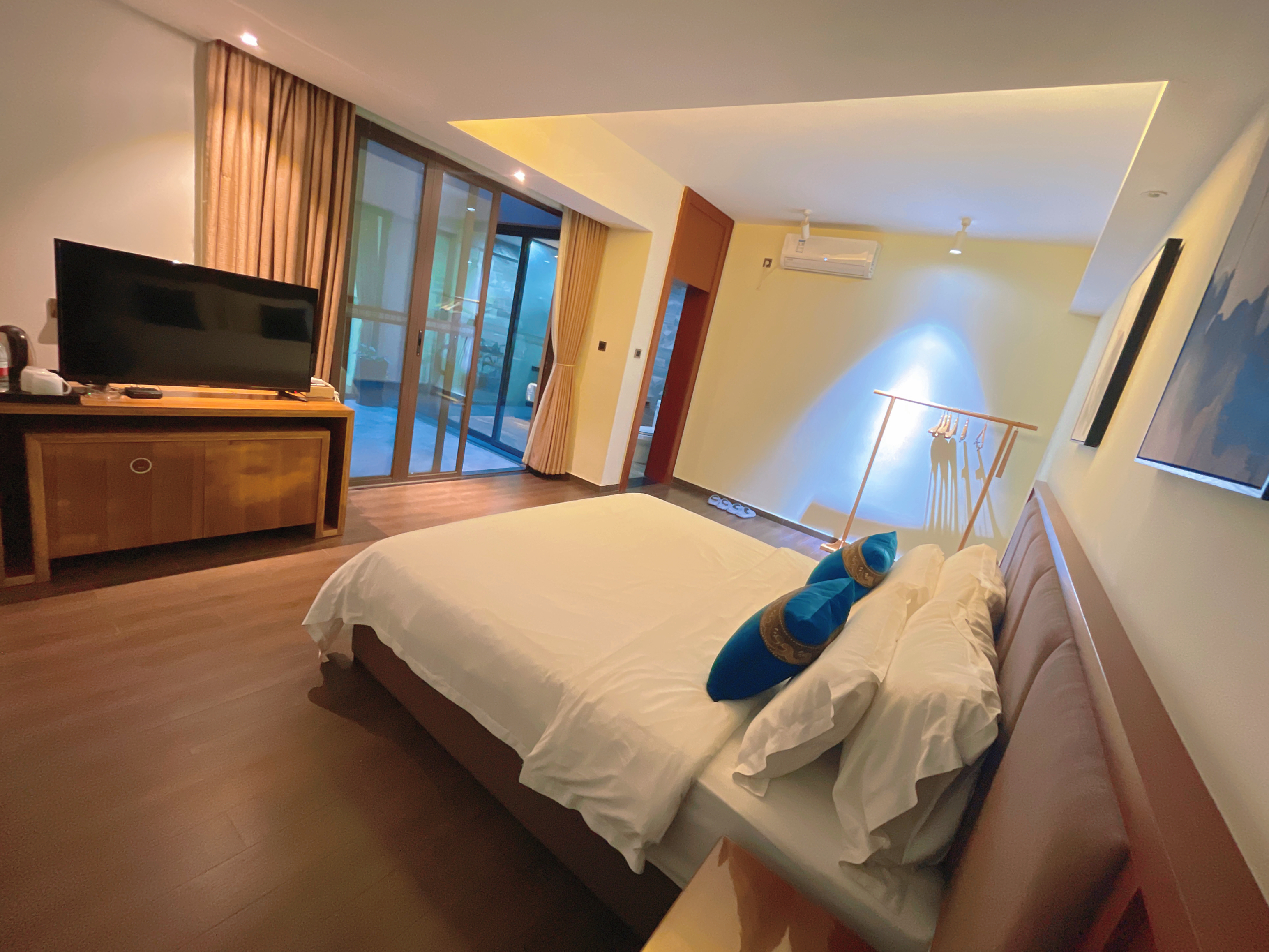 香眠1房1厅温泉房（沉香床垫-睡枕-助眠香薰机-沉香睡宝）