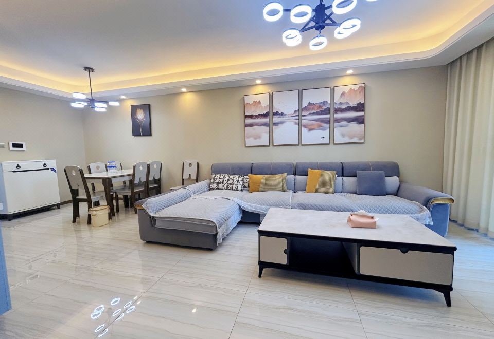 Youxi Resort Hotel (Fuxian Lake Cambrian Happy World) Suite - 2-Room, Garden-View (1 Living Room, 2 Bathrooms)