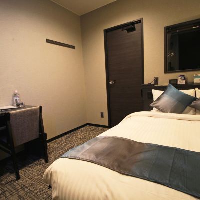 雙人間 - 帶淋浴 - 可吸菸 阿斯蒂爾飯店-新大阪優惠