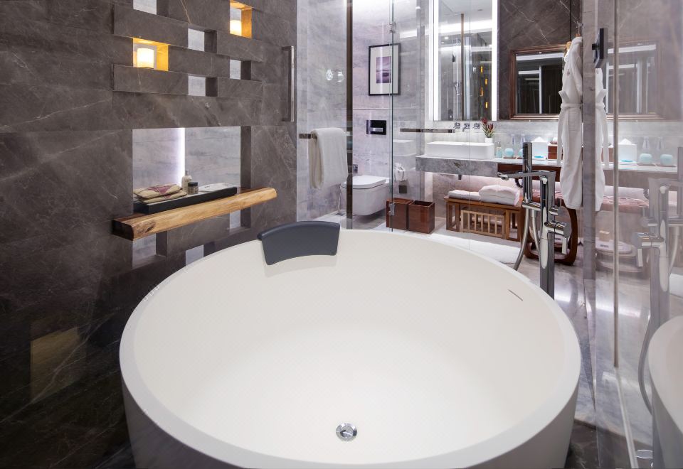 衡悦大床房·能量修复工坊