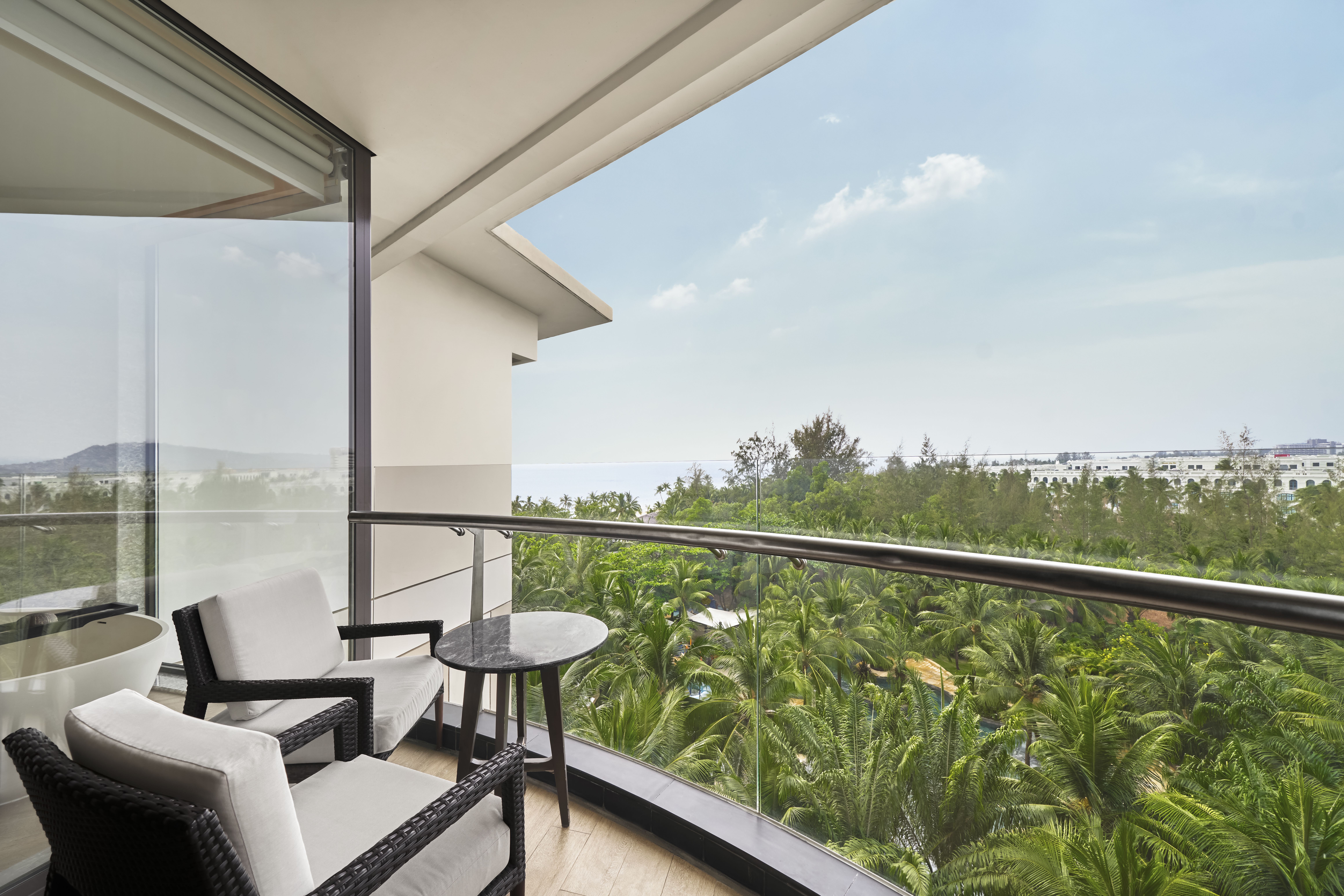 海景经典特大床房