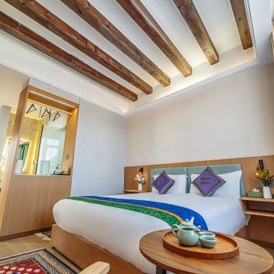 豪華大床房（供氧） 香格里拉菩提心院客棧優惠