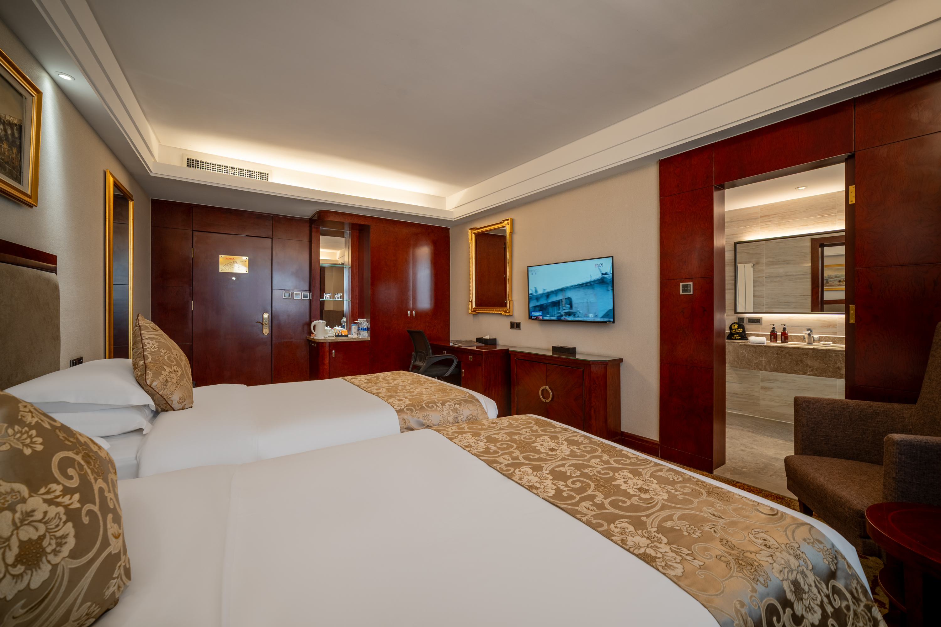 荷里活時尚房·豪華浴缸·潤境加濕器