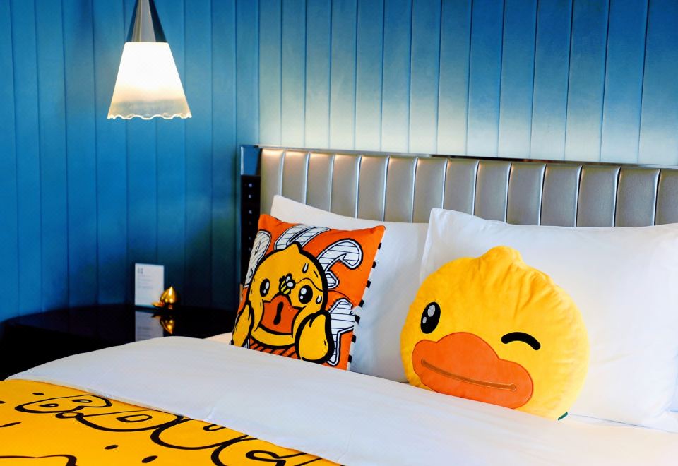 W Hotel XianB.Duck Themed Family Twin Room