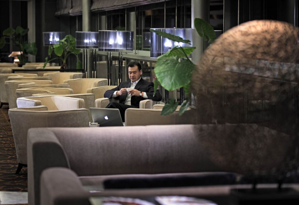 InterContinental NanjingExecutive Deluxe Lake-view Twin Room