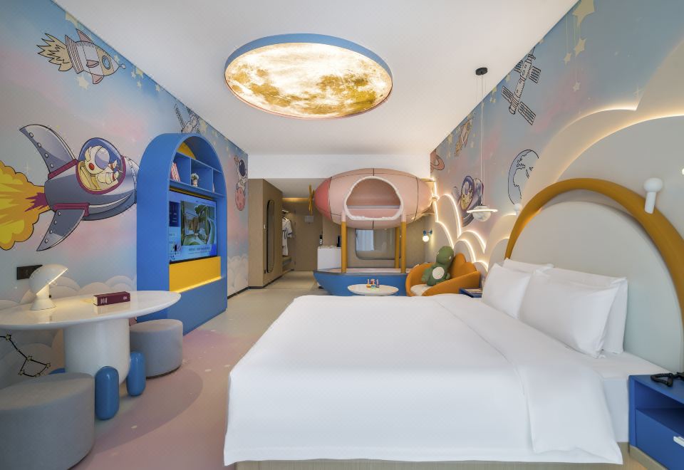 浩瀚宇宙主题家庭房