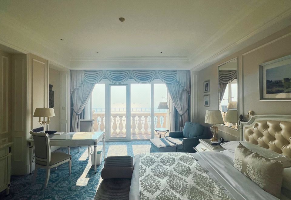 the Castle Hotel, A Luxury Collection HotelGrand ocean king with balcony