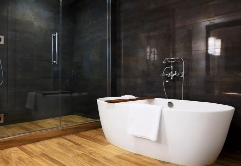 海濱池景尊貴房（2張大床）