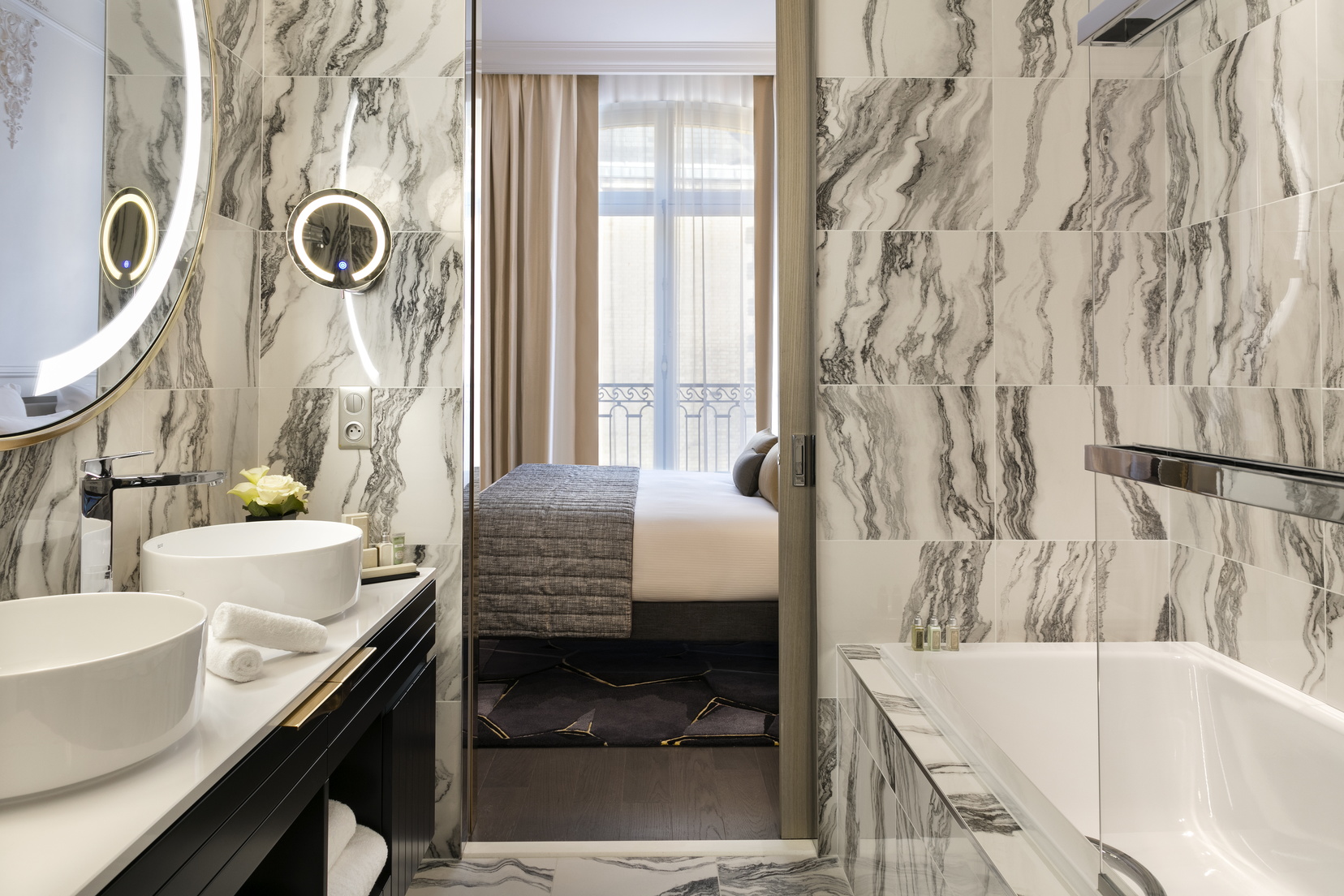 蒙马特复式房（带露台）