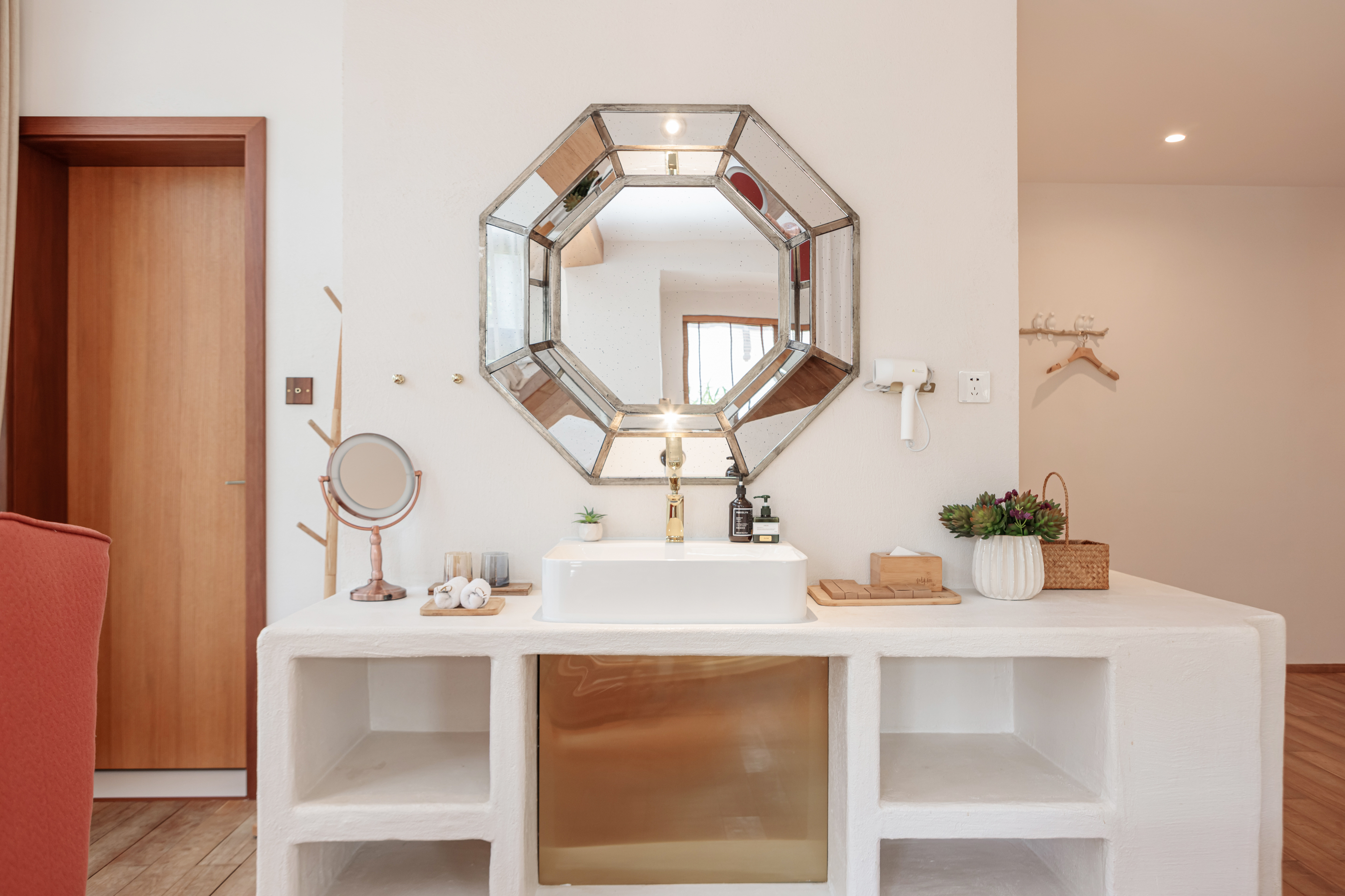 忘忧豪华大床房