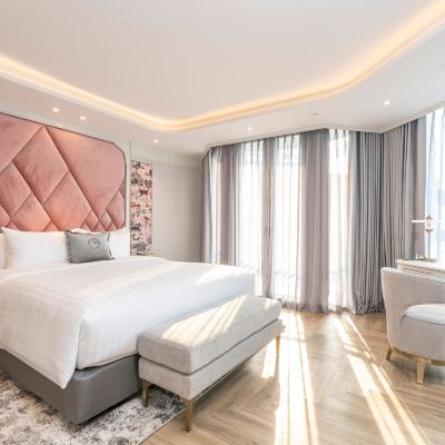 俱樂部一臥室江景套房 曼谷河畔薩利爾飯店優惠