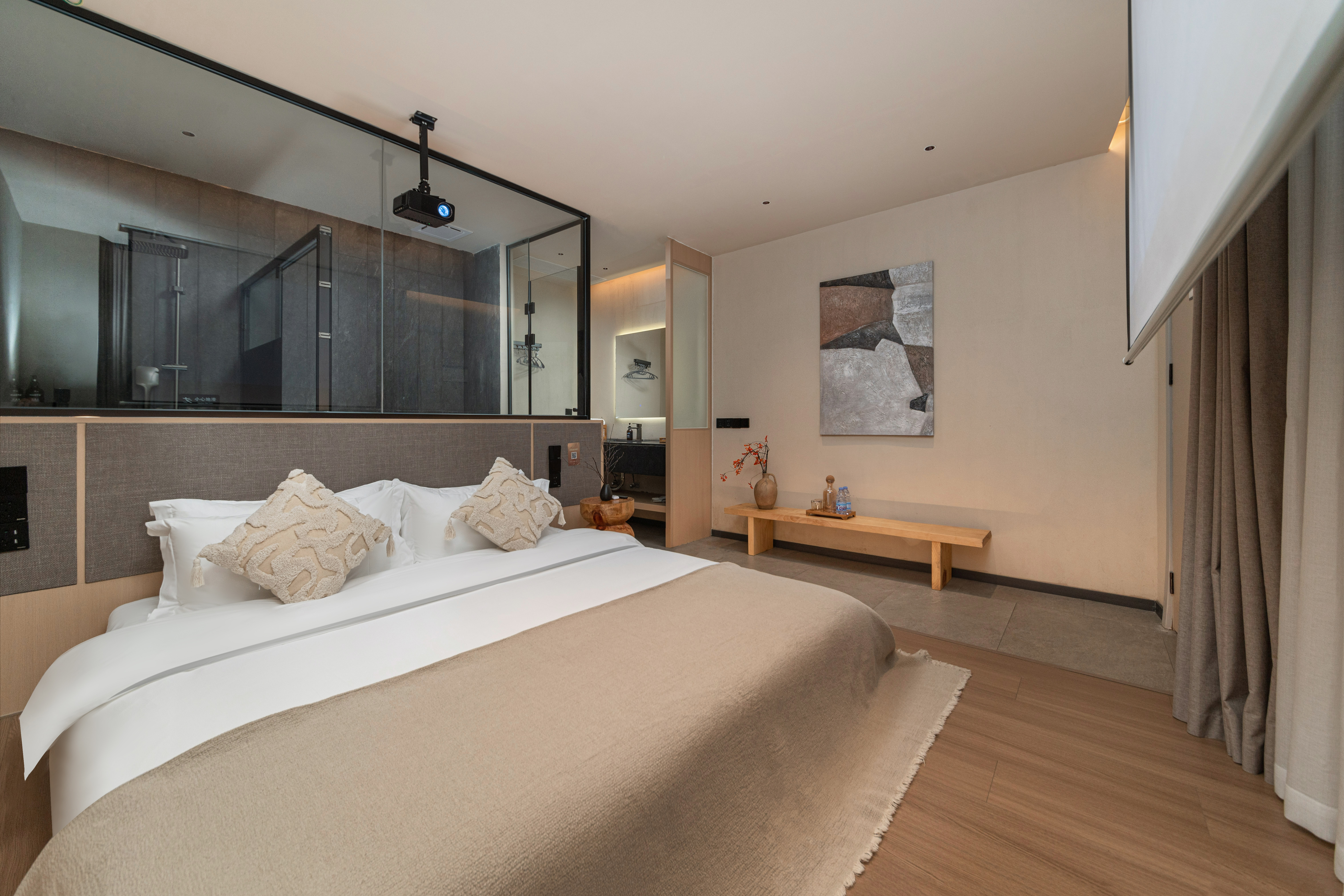 小院-投影大床房（榻榻米記憶床墊+智能馬桶 +投影儀）