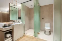 Dragon Bay Natural Hot Spring Resort