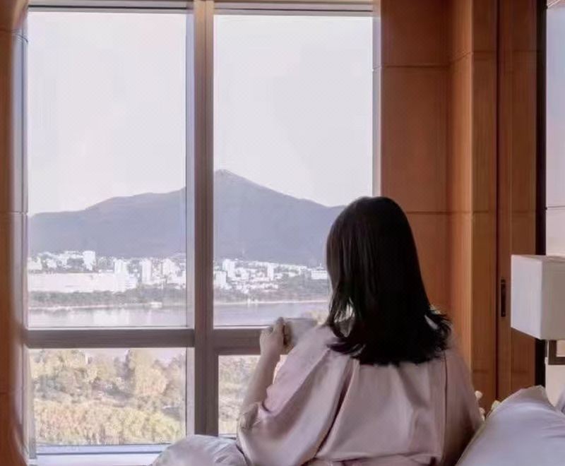 高空全湖景日出·客卧分离式套房·坐拥玄武湖全景