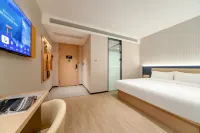 7 Choice Hotel (Jinan Linkong Subway Station Yaoqiang International Airport)