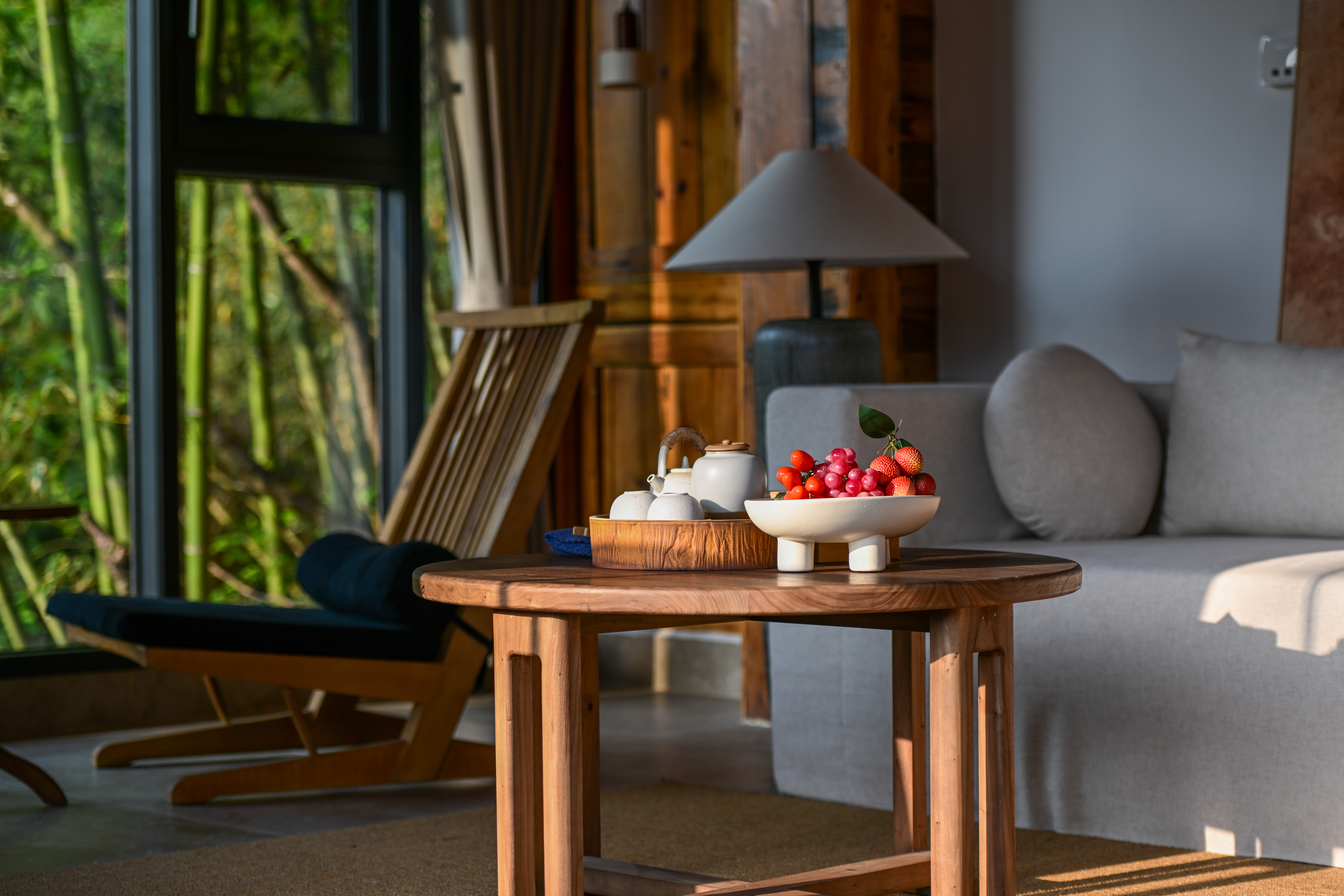 观荷房+超大会客厅+阳台观荷景