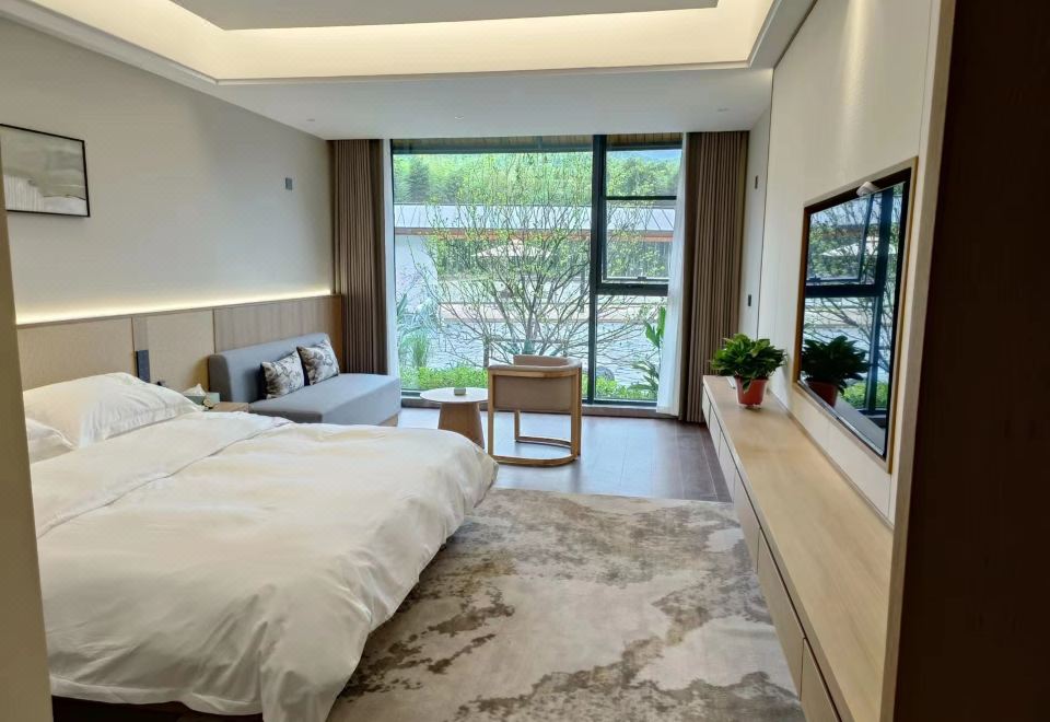 Seeker Scenic Double Bed Room