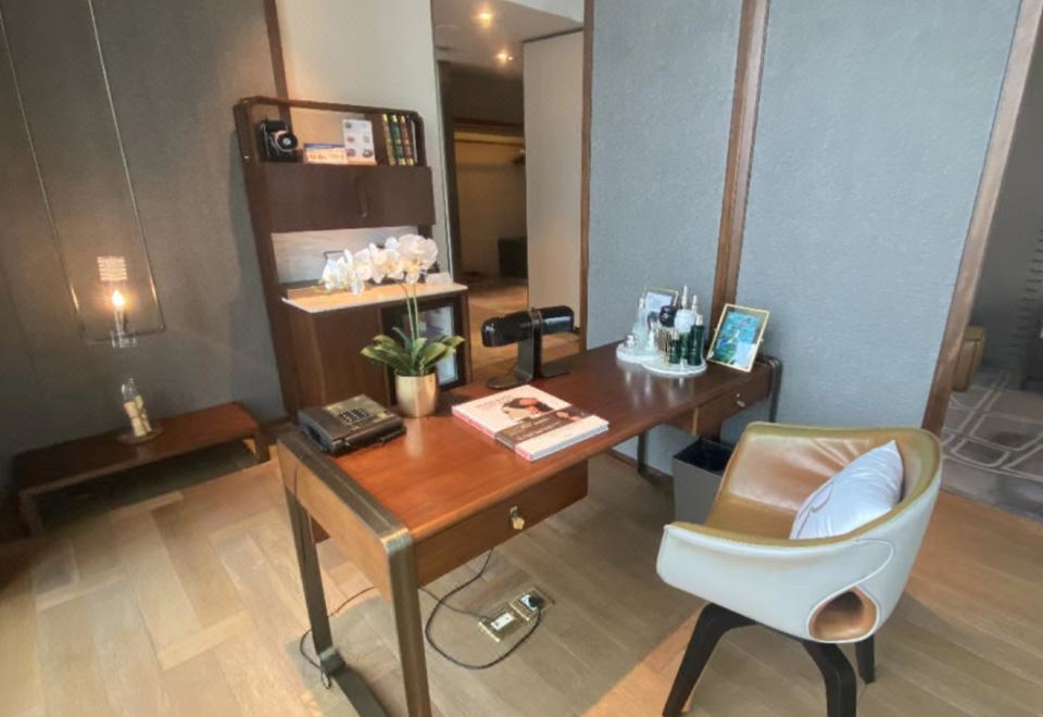 赫蓮娜至尊城市景觀主題房