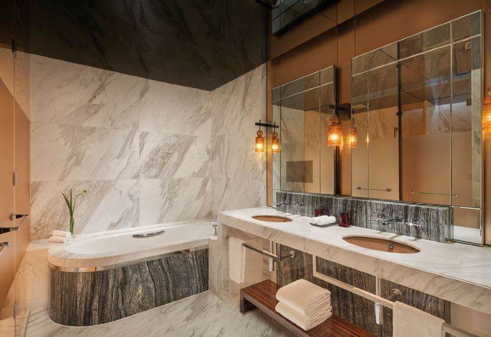 Regent Shanghai PudongCity View Family Connection