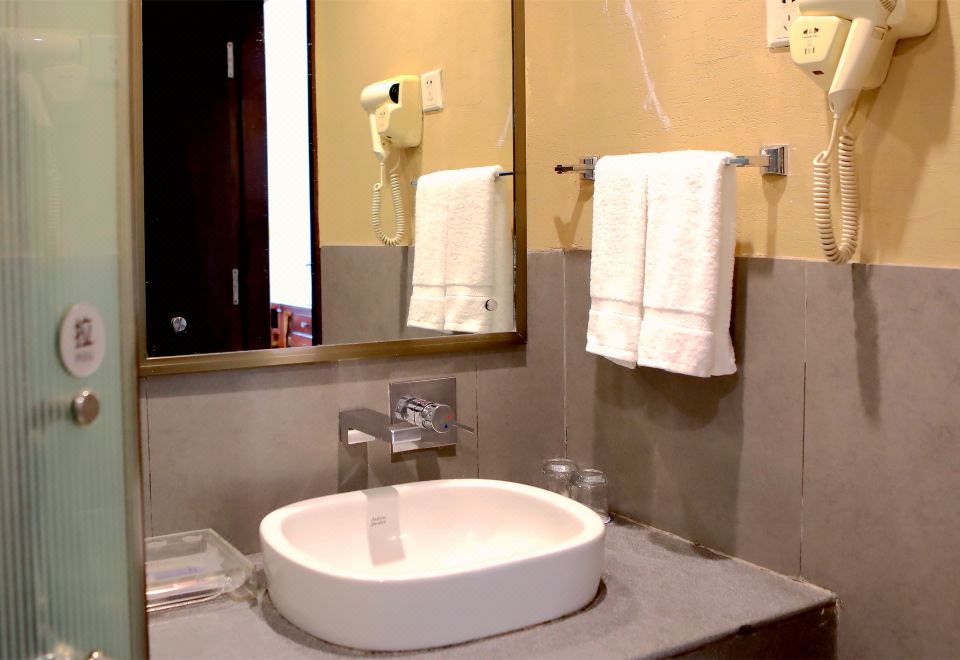 10号楼普通双床房