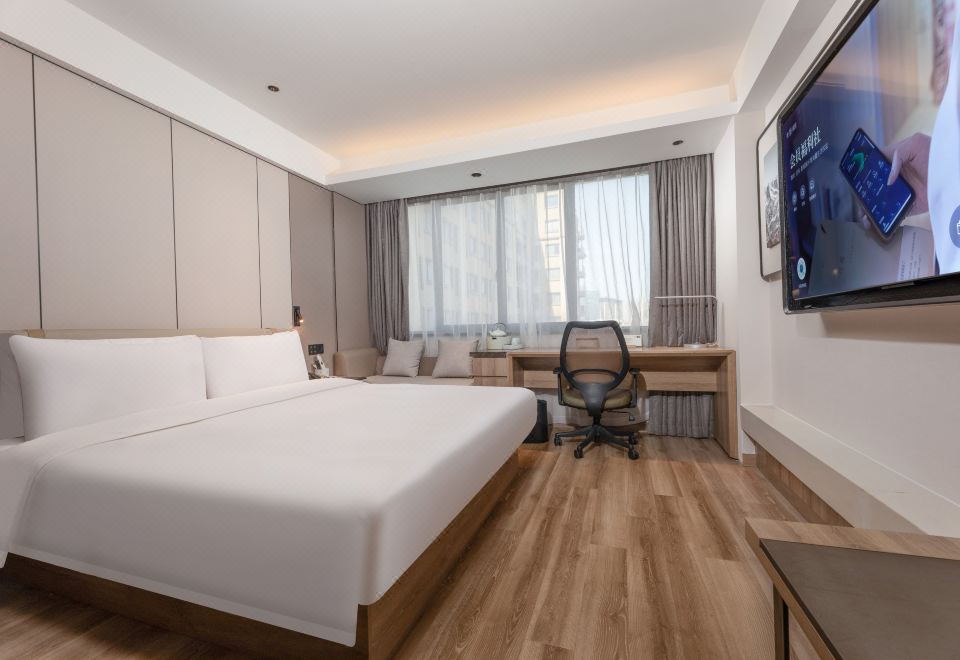 高级大床房（投屏电视）