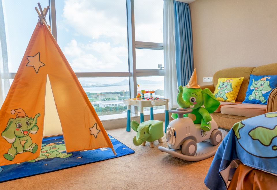 小飞象亲子大床房