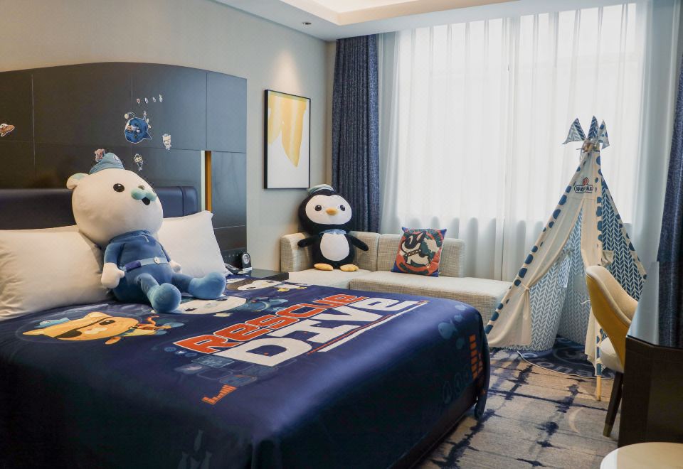 The Octonauts Theme Family Room