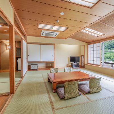 和式客室D 18畳(15+3)[禁煙] 亀の井ホテル 秋田湯瀬 クーポン