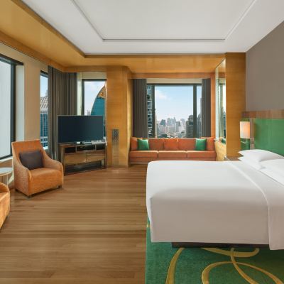 1臥大型套房（1張特大床，直達俱樂部休息室） 曼谷拉差阿帕森購物區萬麗飯店優惠