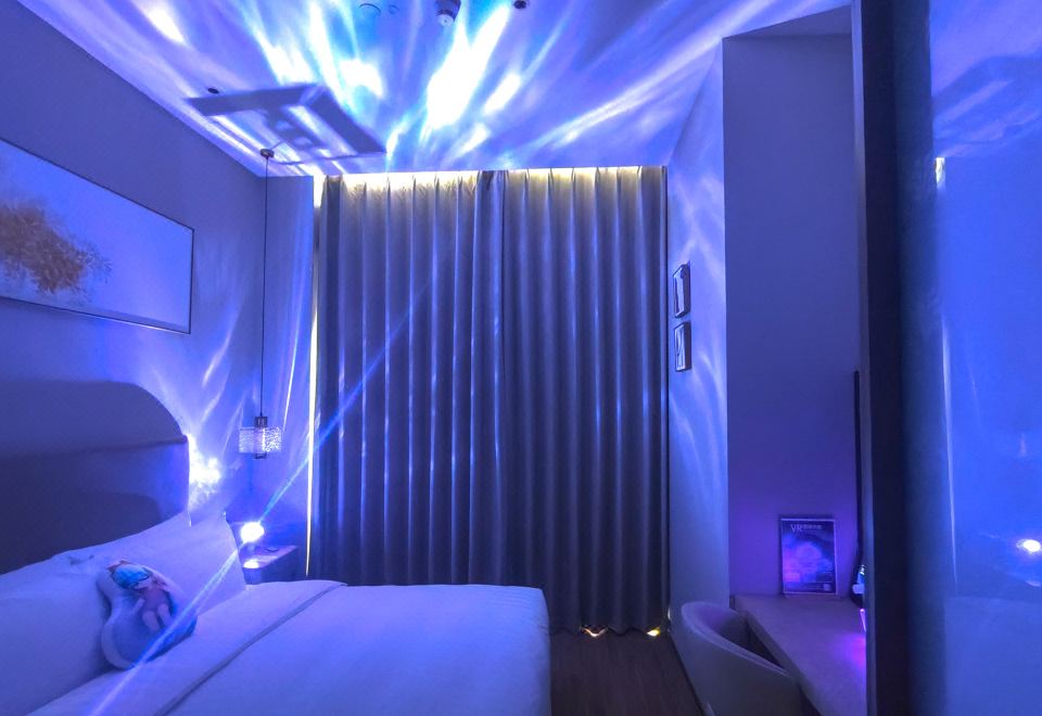 夢幻時光大床房（VR6D影音+互動游戲）