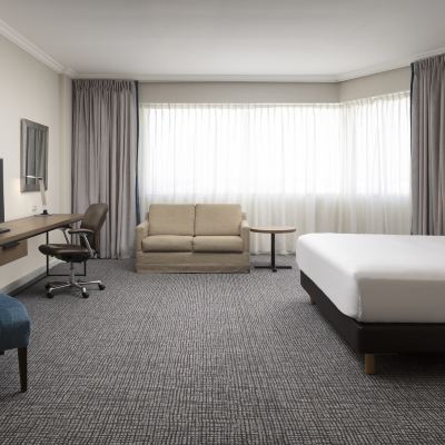 家庭特大床房 希爾頓巴黎戴高樂機場飯店優惠