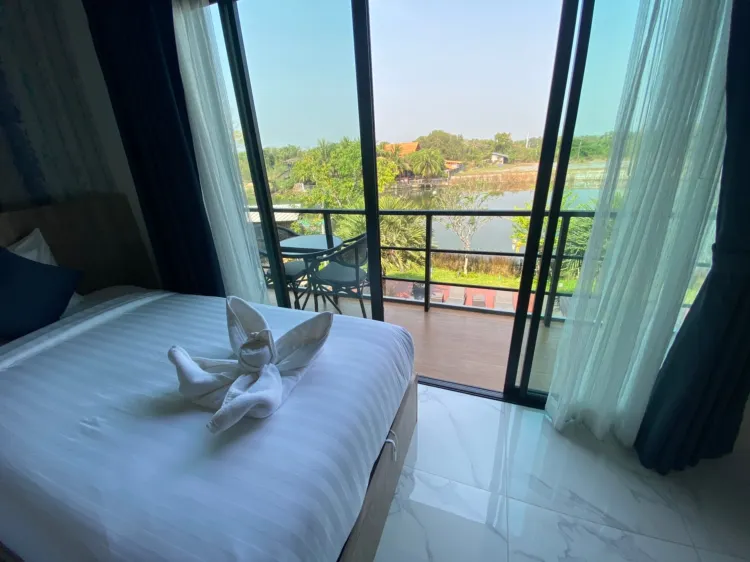 ห้องดีลักซ์ วิวแม่น้ำ