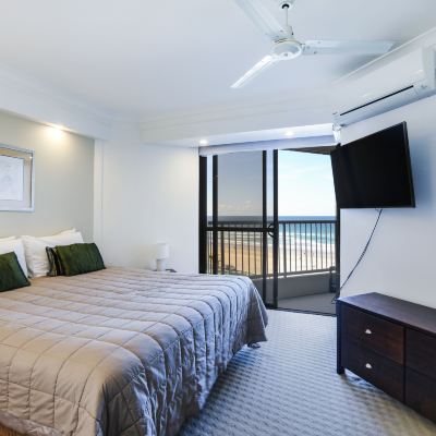 2 BEDROOM EXECUTIVE APARTMENT The Breakers Promo Code