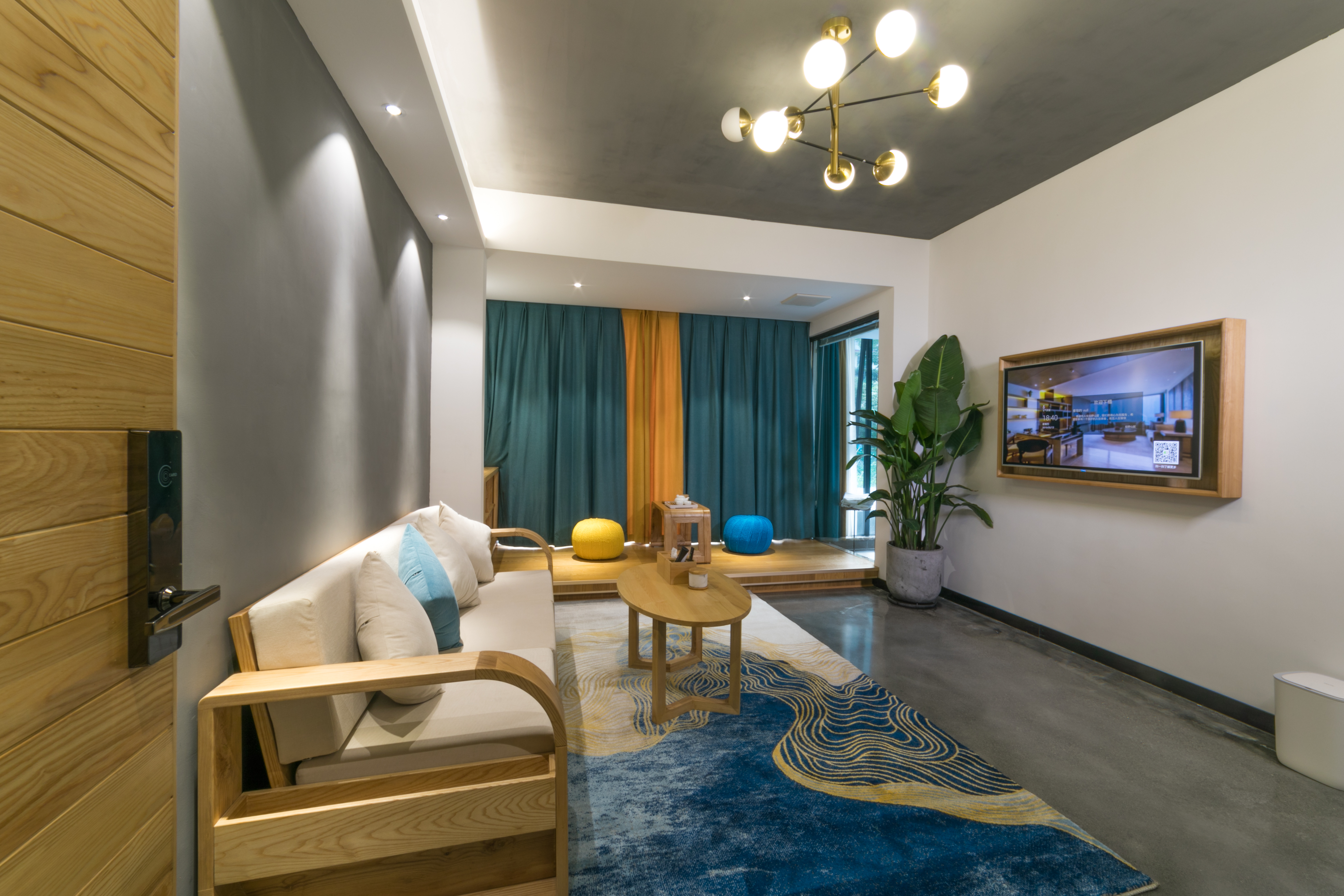 拾野豪华大套房（轻奢浴缸+智能马桶+智能窗帘）