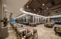 Shanghai International Tourist Resort Fuyi Hotel