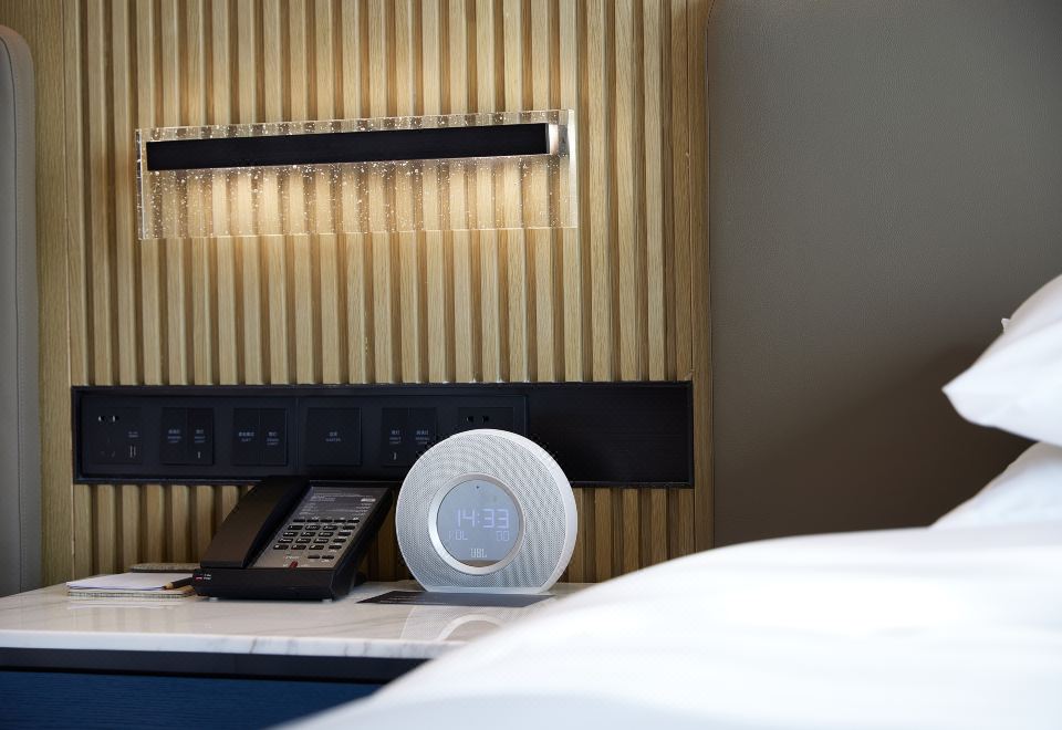 COURTYARD BY MARRIOTT Beijing ChangpingCOURTYARD KING BED ROOM