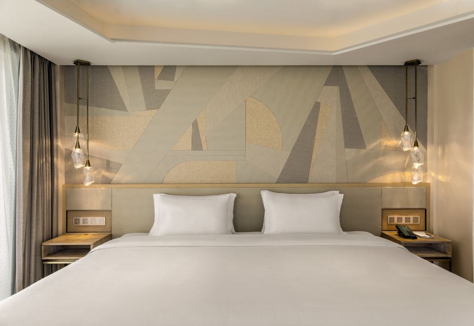 Salt Crystal Hotel By RichuSuite - 2-Bedroom, Sea-View (2 Beds)