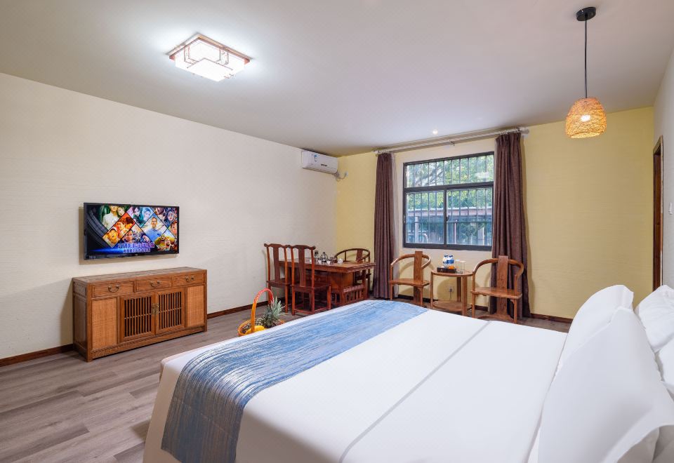 隐居繁华-汤池木屋