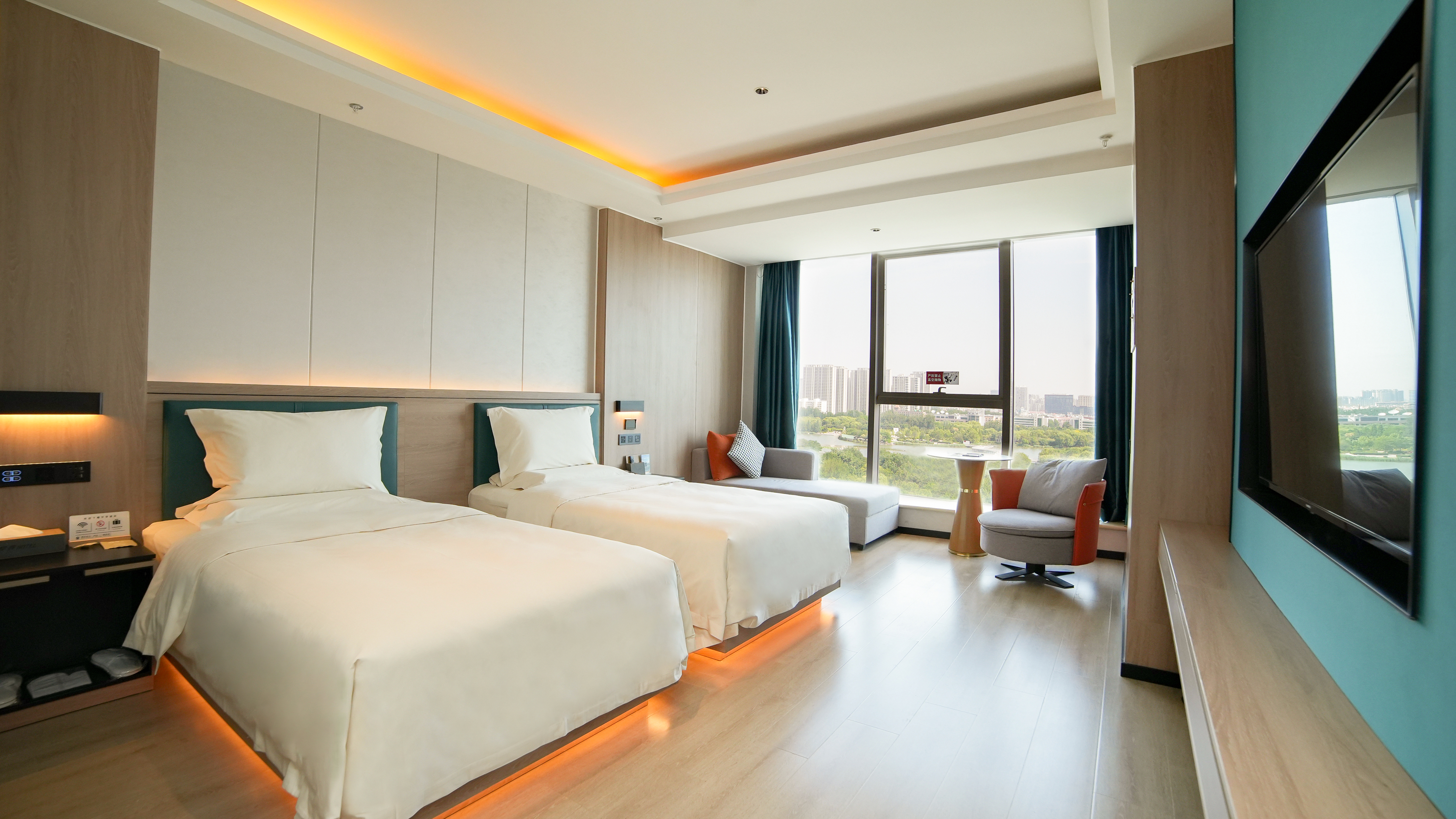 Deluxe Smart Room - With View (2 Beds)