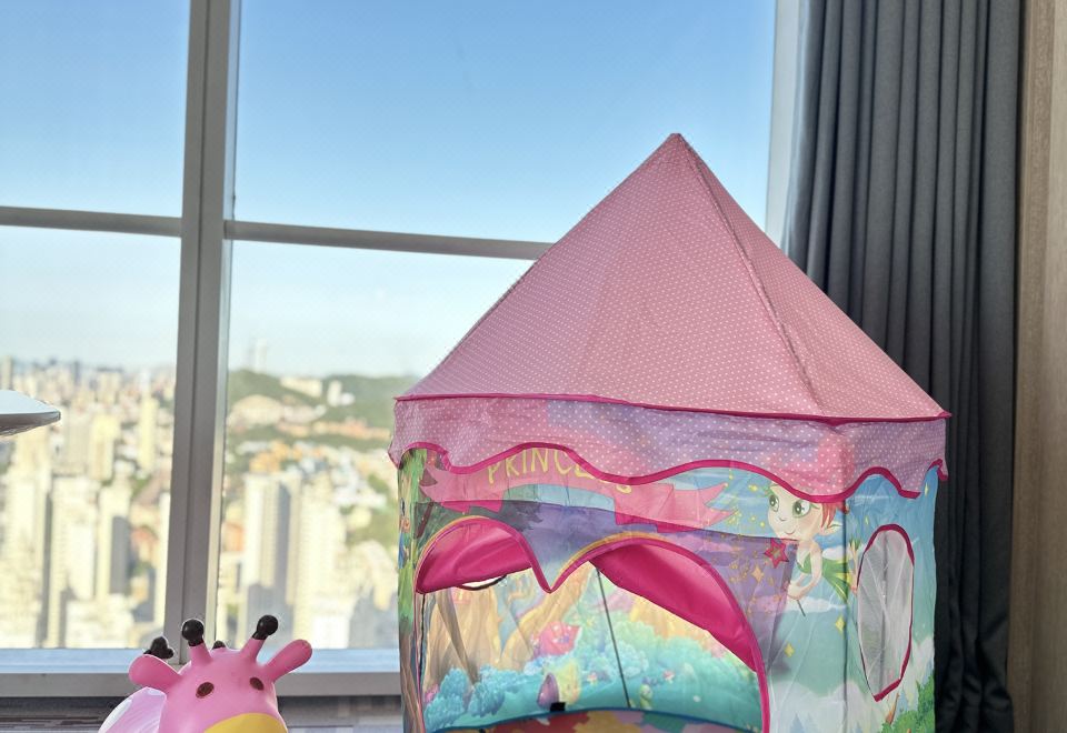 Crowne Plaza Xinghai DalianThemed Room