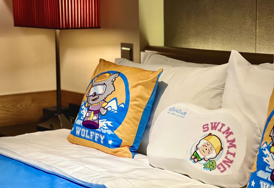 The Westin Xi'anThemed Queen Room