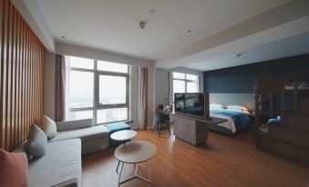 Holiday Inn Express Beihai Yintan - Housity